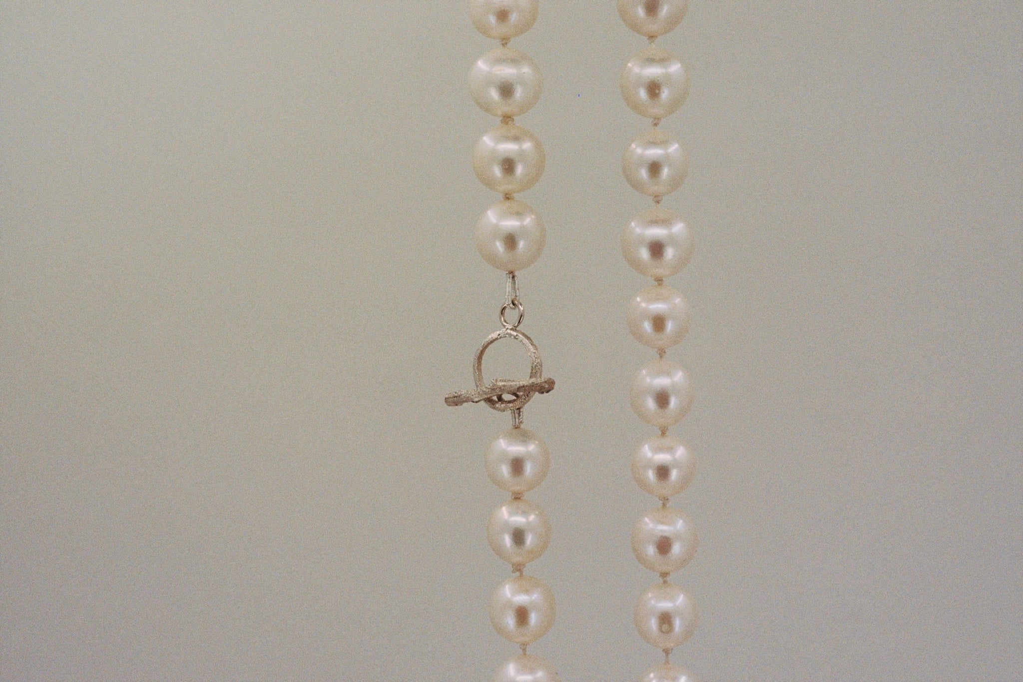 Freshwater Round Pearl Stand with Sterling Silver Clasp